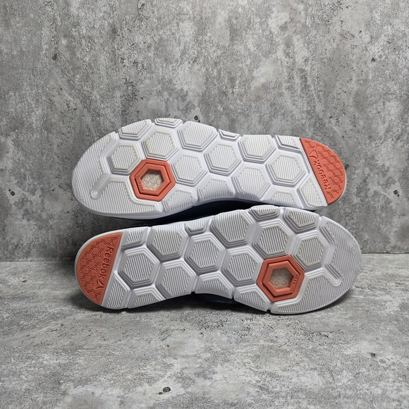 Reebok Hexalite TR Athletic Shoes Lightweight Navy Blue & Coral Women’s Size 10 - Picture 4 of 15